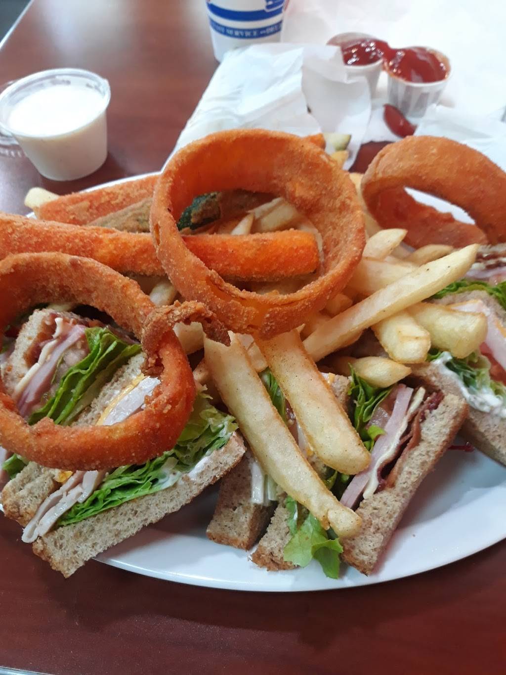 Tams Burgers | restaurant | 180 E Baseline Rd, Rialto, CA 92376, USA | 9098776805 OR +1 909-877-6805