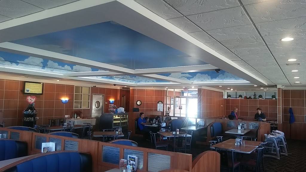 Russ Restaurant | restaurant | 2750 28th St SE, Grand Rapids, MI 49512, USA | 6169498631 OR +1 616-949-8631