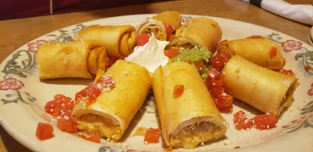 Azteca D Oro | restaurant | 11633 University Blvd, Orlando, FL 32817, USA | 4077378388 OR +1 407-737-8388