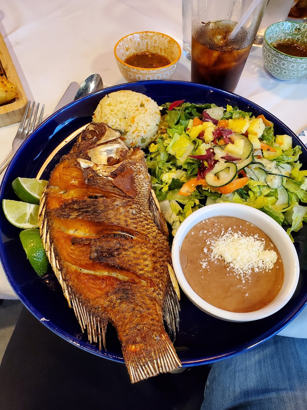 La Villa Grill & Bar | restaurant | 18675 SE Stark St, Portland, OR 97233, USA | 5035127649 OR +1 503-512-7649