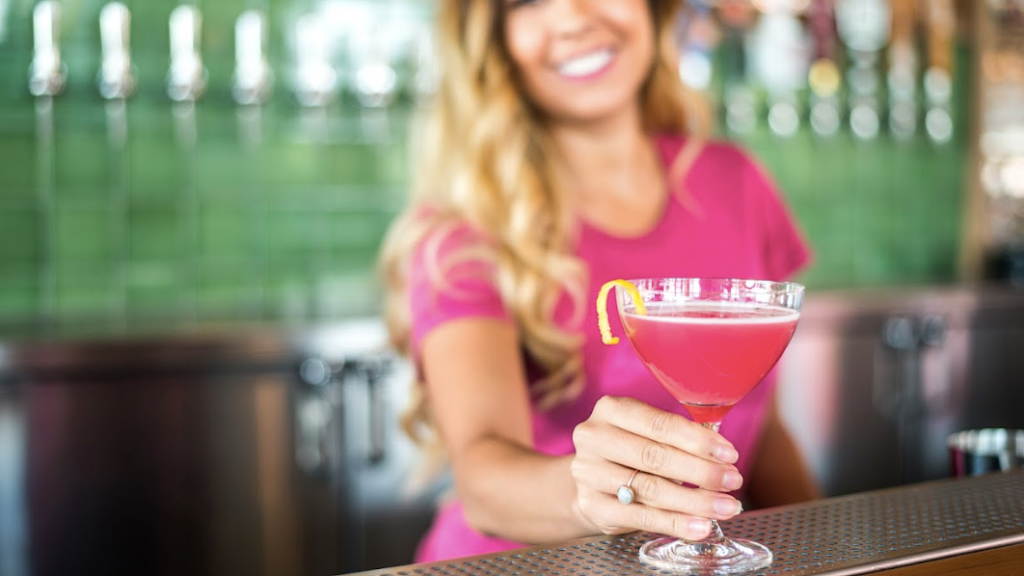 Next Door American Eatery | restaurant | 1232 S Hover St Suite C-400, Longmont, CO 80501, USA | 3033259690 OR +1 303-325-9690