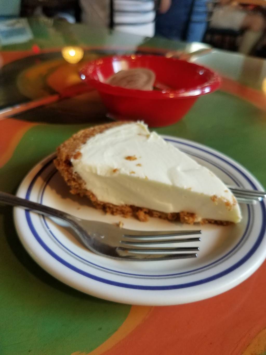 Fishermans Cove | restaurant | 12311 E Gulf to Lake Hwy, Inverness, FL 34450, USA | 3526375888 OR +1 352-637-5888