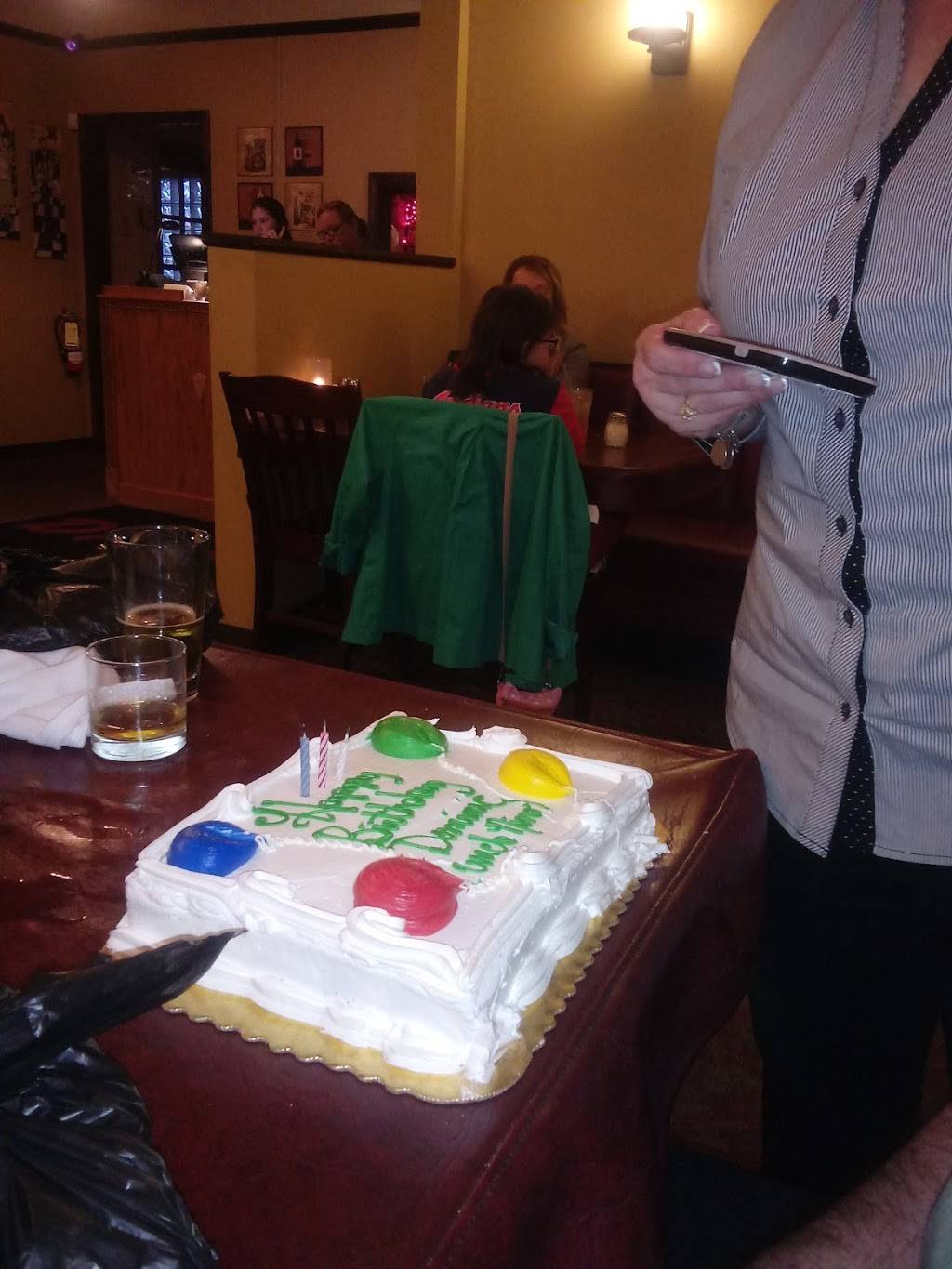 Dinos III | restaurant | 1200 E 305th St, Wickliffe, OH 44092, USA | 4409444600 OR +1 440-944-4600