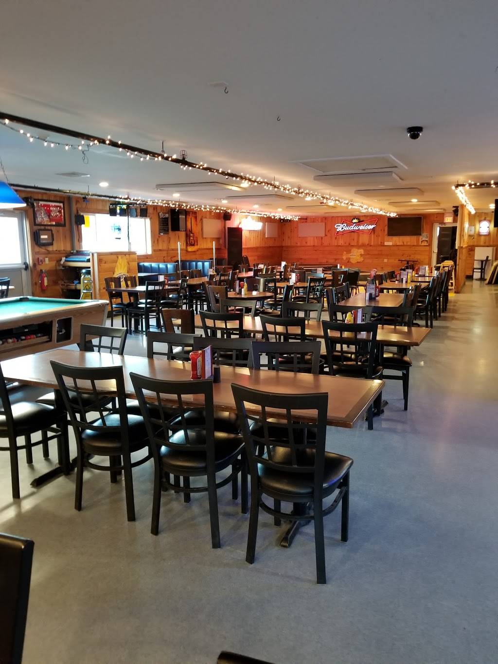 Trains Tavern | restaurant | US-202, Lebanon, ME 04027, USA | 2074576032 OR +1 207-457-6032