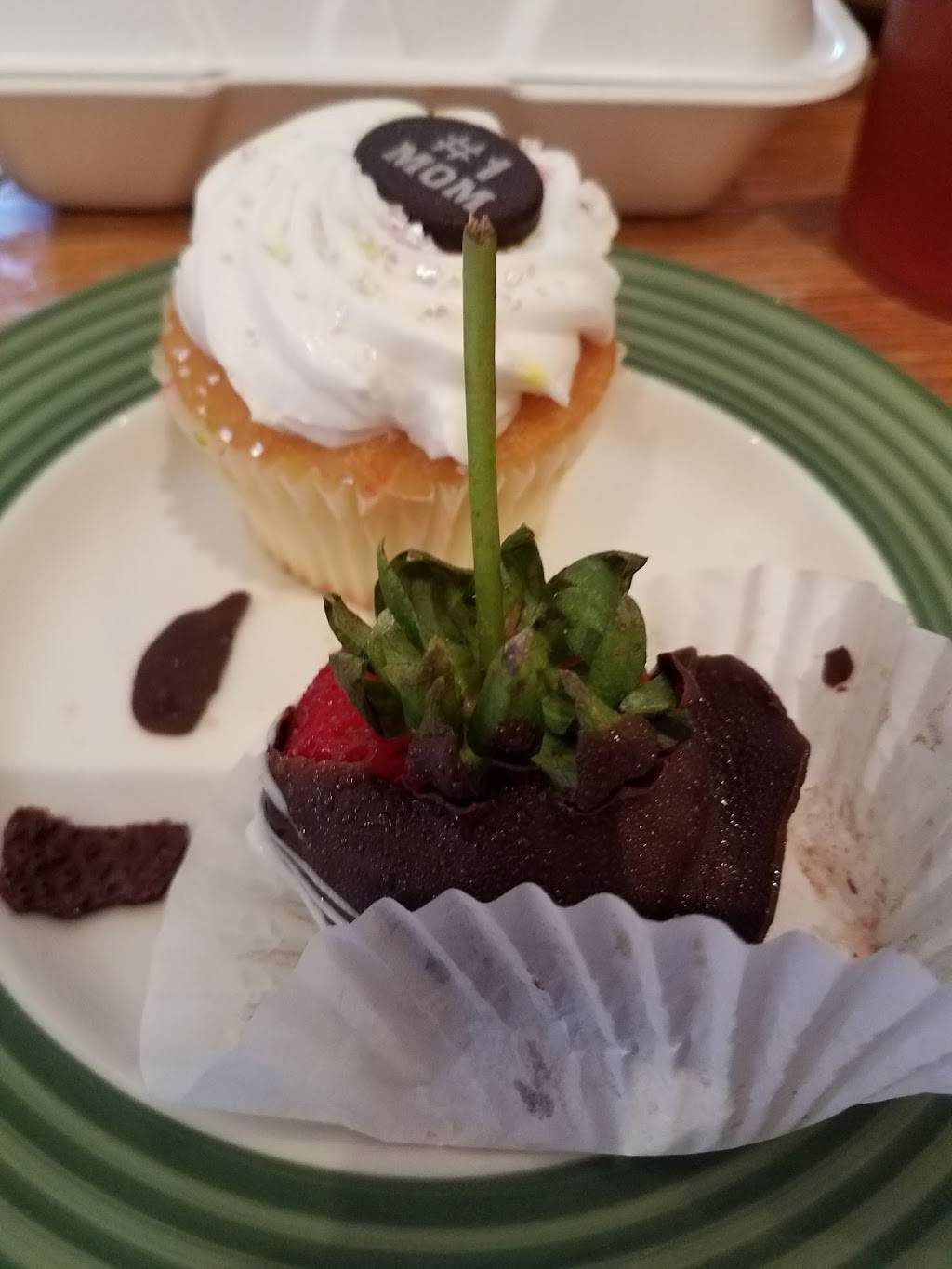 Applebees Grill + Bar | restaurant | 3426 W Illinois Ave, Dallas, TX 75211, USA | 2143398115 OR +1 214-339-8115