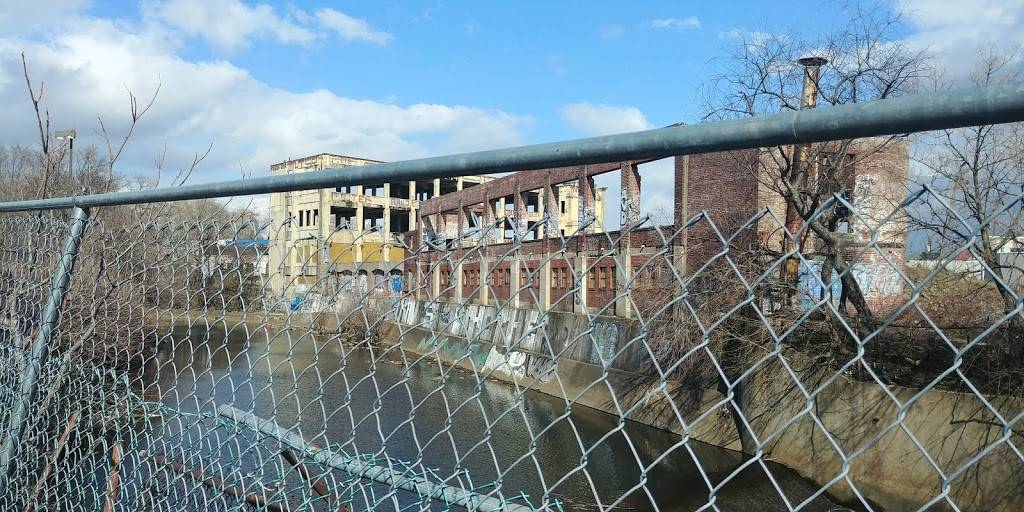 Ritas Italian Ice & Frozen Custard | restaurant | 1923 E Hunting Park Ave, Philadelphia, PA 19124, USA | 2155351344 OR +1 215-535-1344