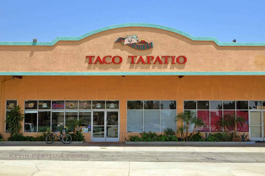 Taco Tapatio | restaurant | 502 E Foothill Blvd, Azusa, CA 91702, USA | 6269697100 OR +1 626-969-7100
