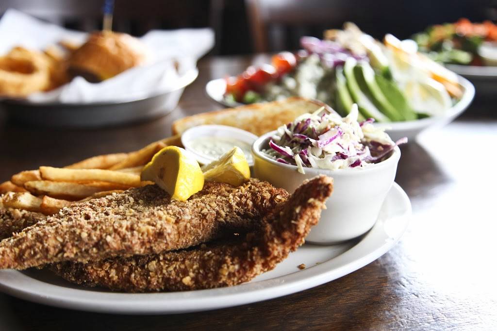 Waterloo Ice House Burnet Road | restaurant | 8600 Burnet Rd, Austin, TX 78757, USA | 5124586544 OR +1 512-458-6544