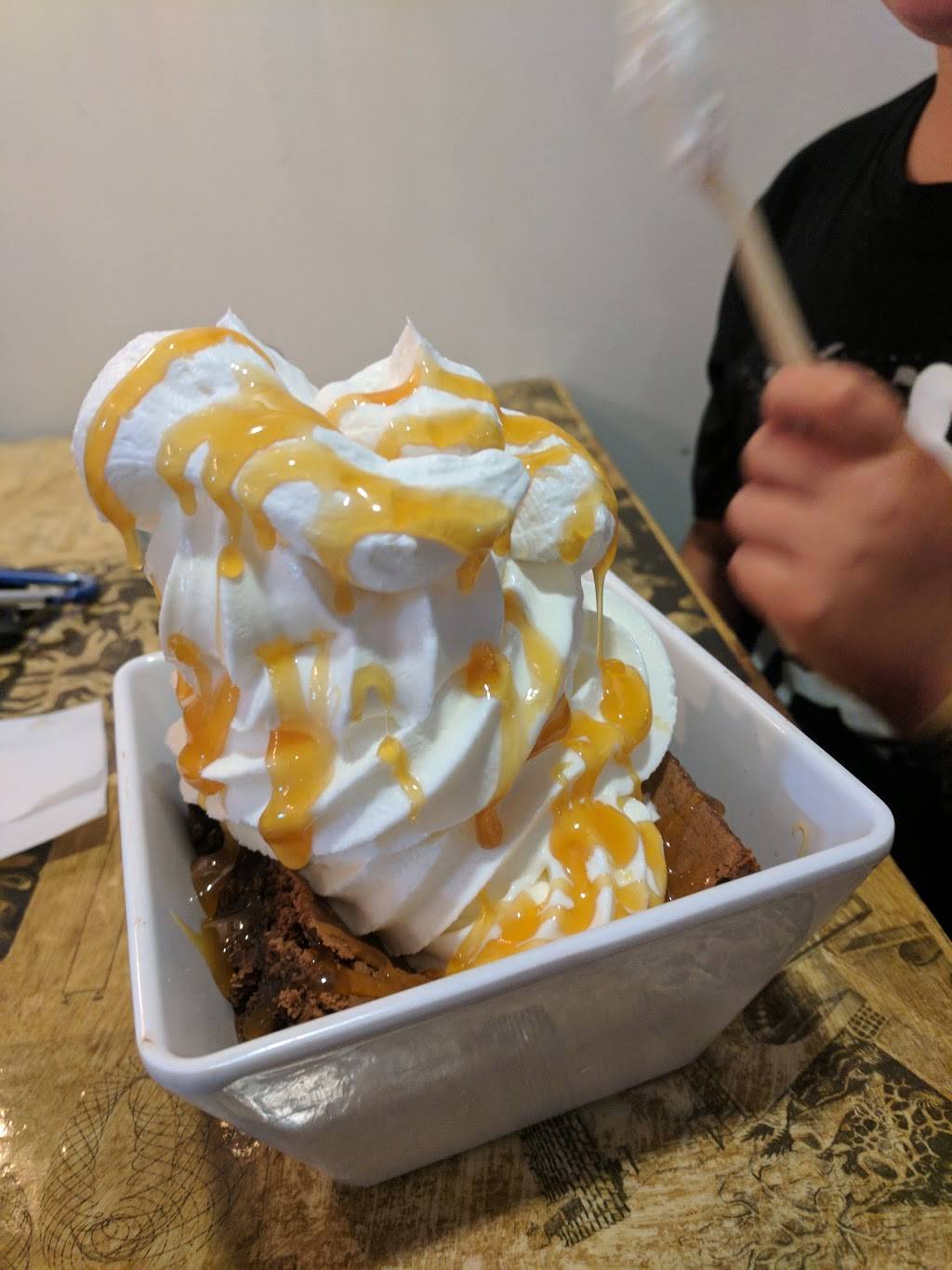 Little Raven Eatery | restaurant | 1200 W Main St #21, Peoria, IL 61606, USA | 3096700748 OR +1 309-670-0748