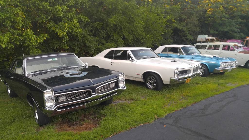 Dairy Queen Grill & Chill | restaurant | 606 W Broadway St, Lawrenceburg, KY 40342, USA | 5028399972 OR +1 502-839-9972