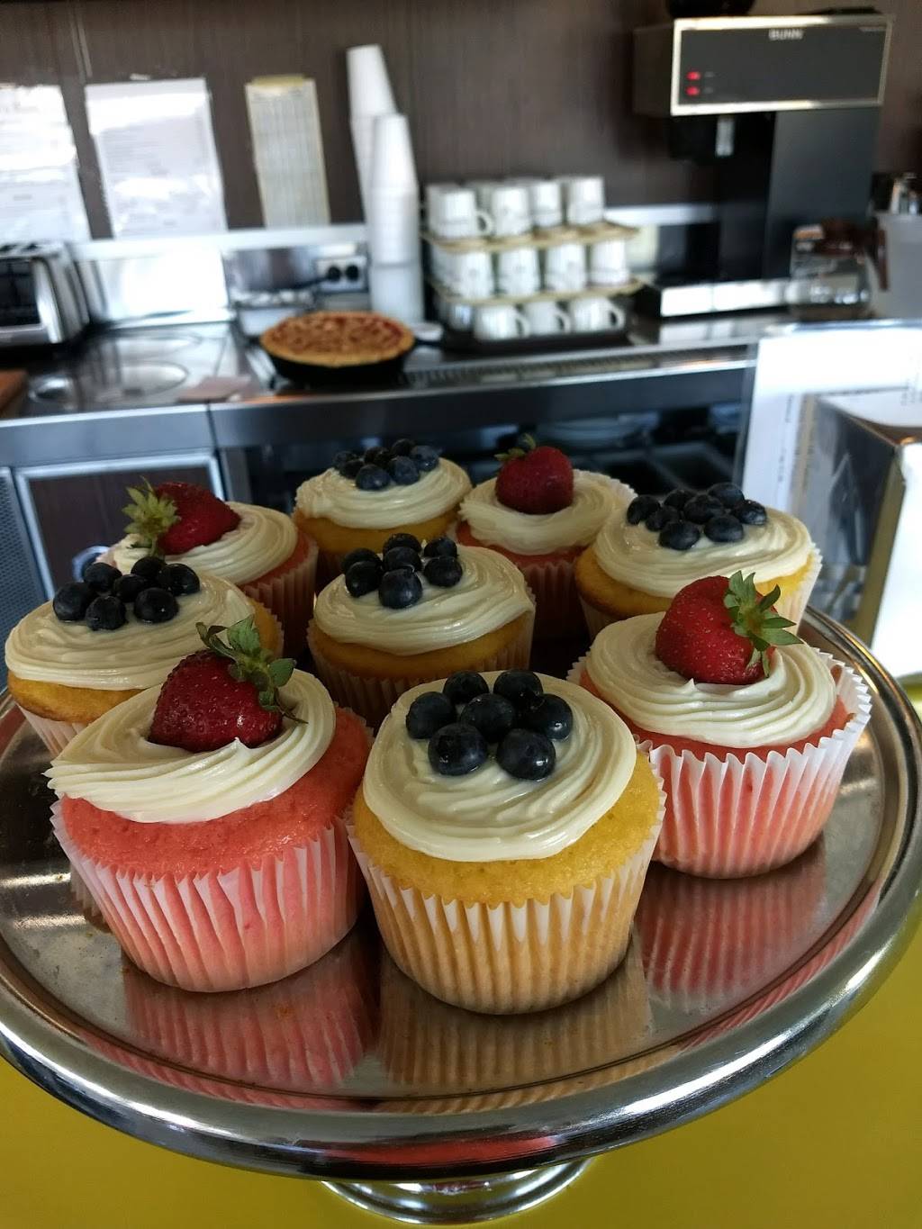 Kaylas Kafe | restaurant | 1740 N Van Dyke Rd, Decker, MI 48426, USA | 9896352453 OR +1 989-635-2453