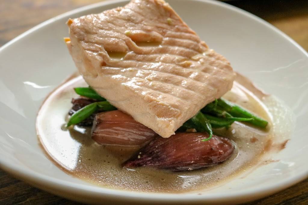 Carens Rosedale | restaurant | 1118 Yonge St, Toronto, ON M4W 2L6, Canada | 6473528111 OR +1 647-352-8111