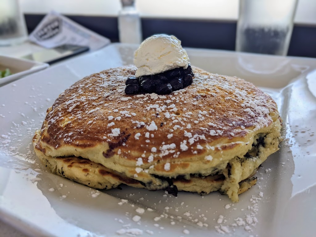 Clutch and Coffee | cafe | 1321 El Prado Ave, Torrance, CA 90501, USA | 4245325444 OR +1 424-532-5444