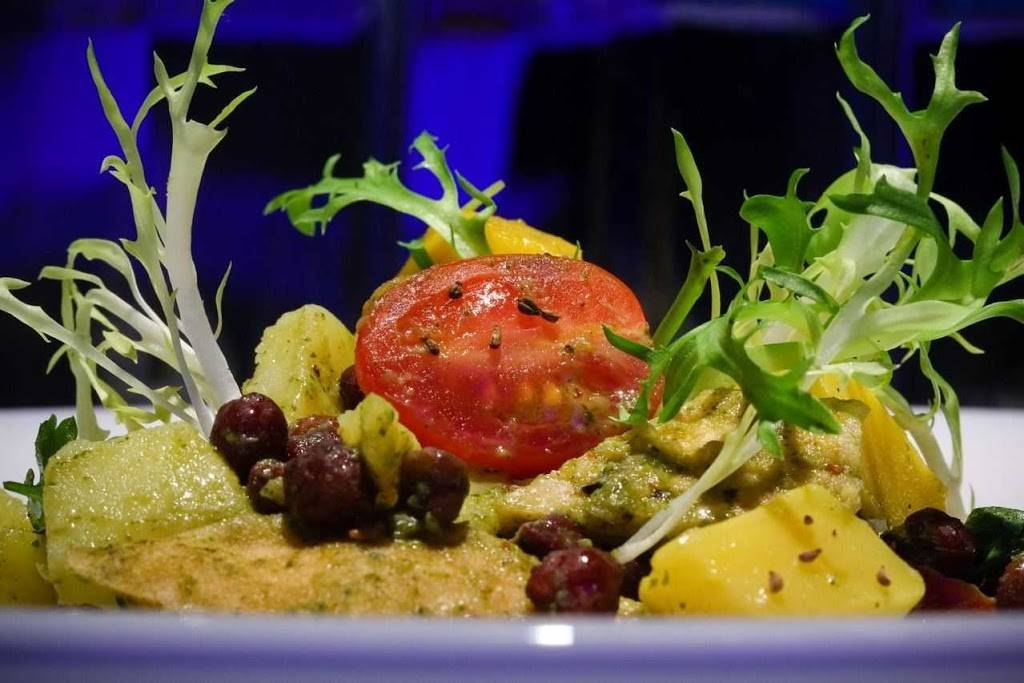 The Blue Taj | restaurant | 14815 Ballantyne Village Way Suite 170, Charlotte, NC 28277, USA | 7043695777 OR +1 704-369-5777