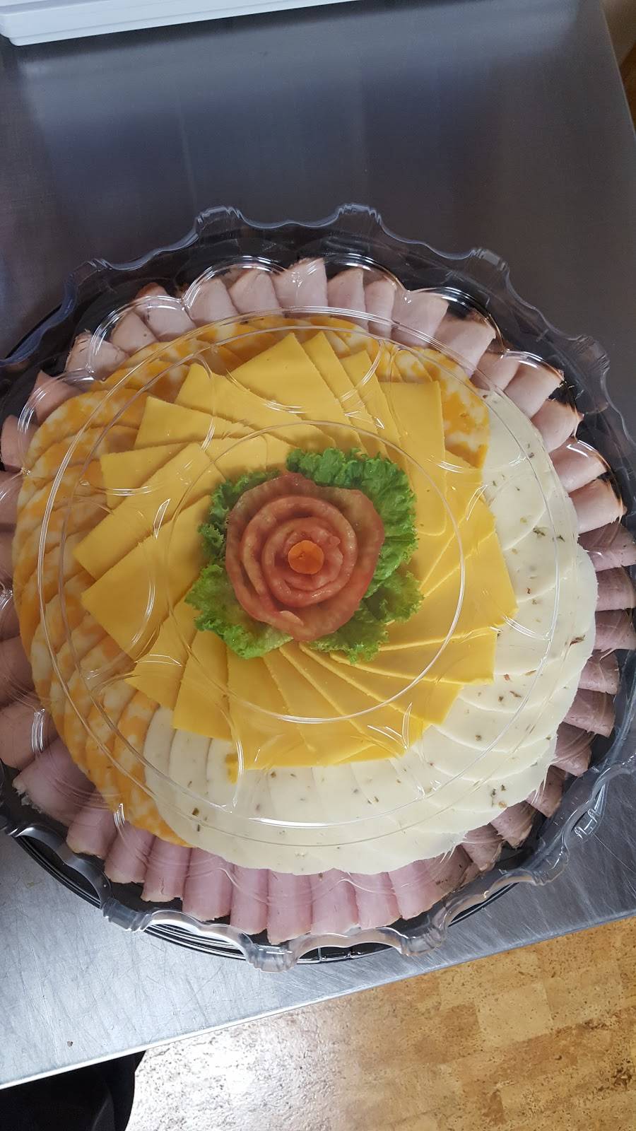 J&J Farm Produce and Deli | restaurant | 476 Parkers Mill Rd, Somerset, KY 42501, USA | 6064852420 OR +1 606-485-2420