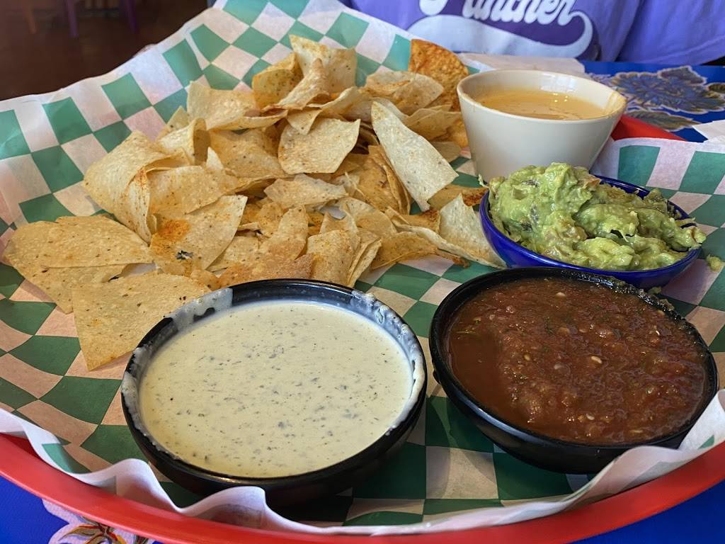 Tia Juanita’s Fish Camp | restaurant | 3102 S John Redditt Dr, Lufkin, TX 75904, USA | 9362383090 OR +1 936-238-3090