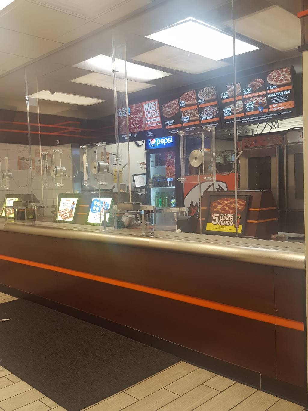 Little Caesars Pizza | meal takeaway | 19116 Grand River Ave, Detroit, MI 48223, USA | 3132552450 OR +1 313-255-2450