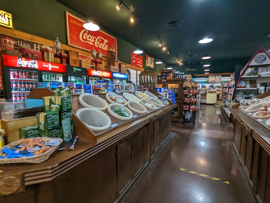 Bettys Country Store | restaurant | 18 Yonah St, Helen, GA 30545, USA | 7068782943 OR +1 706-878-2943