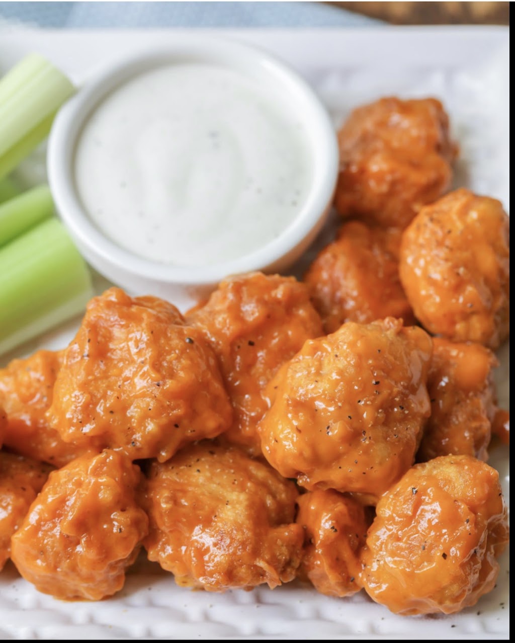 Faimus Wings | restaurant | 317 W Ave A, Belle Glade, FL 33430, USA | 5617088159 OR +1 561-708-8159