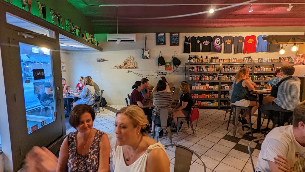 Brew Ridge Taps | restaurant | 11 E Nelson St #2524, Lexington, VA 24450, USA | 5404618012 OR +1 540-461-8012