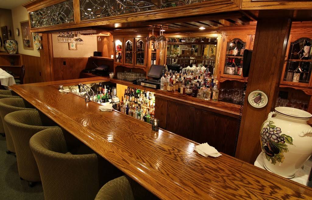 Il Pavone | restaurant | 2291 Olympic Blvd, Walnut Creek, CA 94595, USA | 9259399060 OR +1 925-939-9060