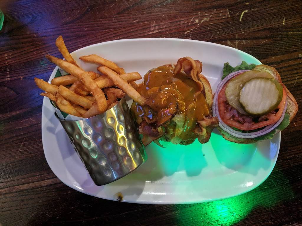 Eddie OBriens Grille and Bar | restaurant | 92 Seneca St, Geneva, NY 14456, USA | 3157897999 OR +1 315-789-7999