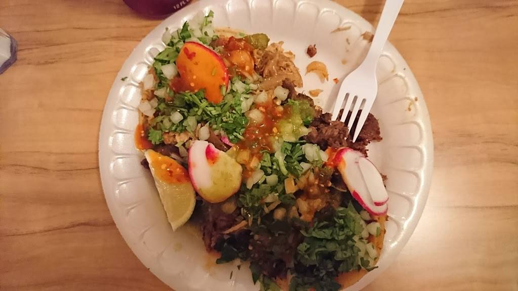 Lillys Taqueria | restaurant | 3408, 310 Chapala St, Santa Barbara, CA 93101, USA | 8059669180 OR +1 805-966-9180