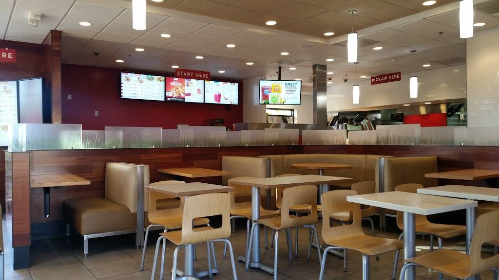 Wendys | restaurant | 1325 S Lone Hill Ave, Glendora, CA 91740, USA | 9093947414 OR +1 909-394-7414