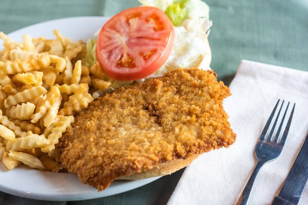 The Pickle Lounge and Northside Lanes | restaurant | 1776 Independence Parkway, Hartford City, IN 47348, USA | 7653474186 OR +1 765-347-4186