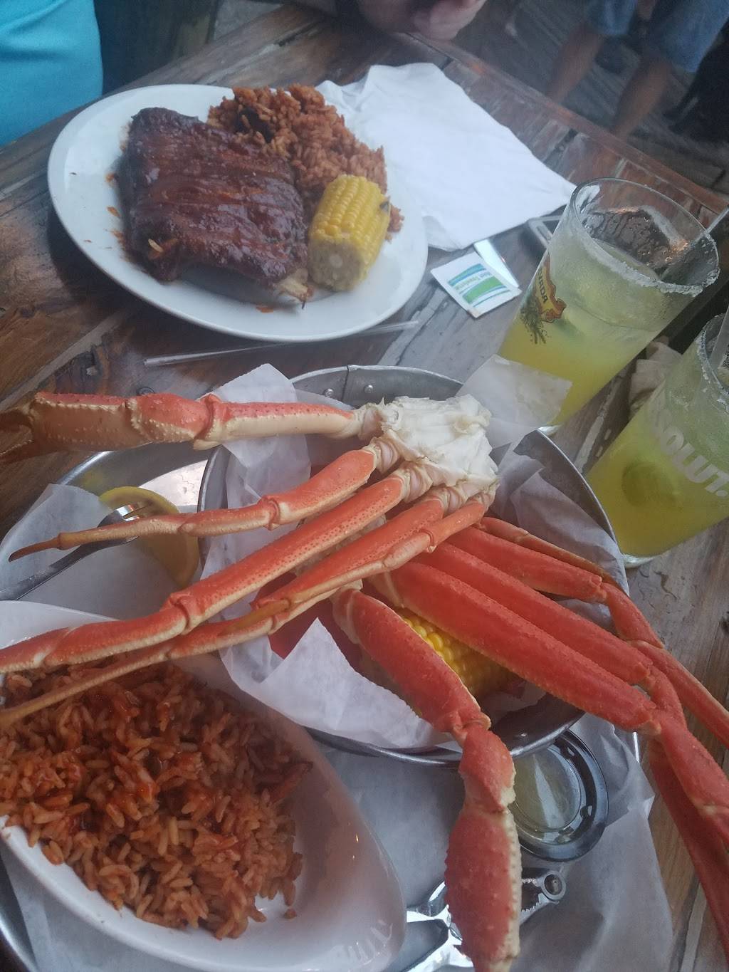 Charleston Crab Shacks | restaurant | 26 Center St, Folly Beach, SC 29439, USA | 8435883080 OR +1 843-588-3080