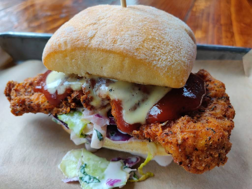 PDX Sliders Division | restaurant | 3101 SE Division St, Portland, OR 97202, USA | 5037195464 OR +1 503-719-5464