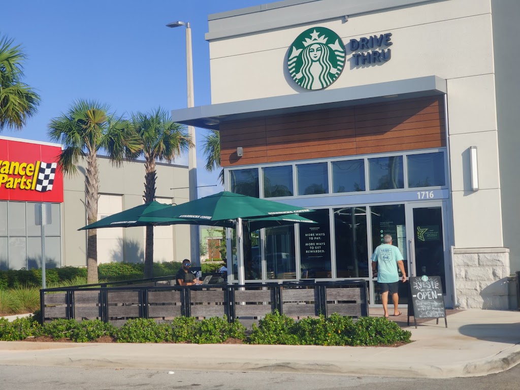 Starbucks | cafe | 1716 Stirling Rd, Dania Beach, FL 33004, USA | 9547799668 OR +1 954-779-9668