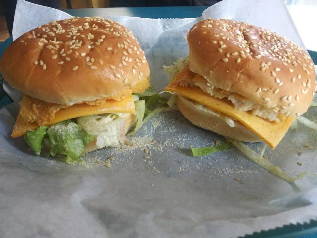 Sharks Fish & Chicken | restaurant | 5256 Salem Ave, Trotwood, OH 45426, USA | 9378374166 OR +1 937-837-4166