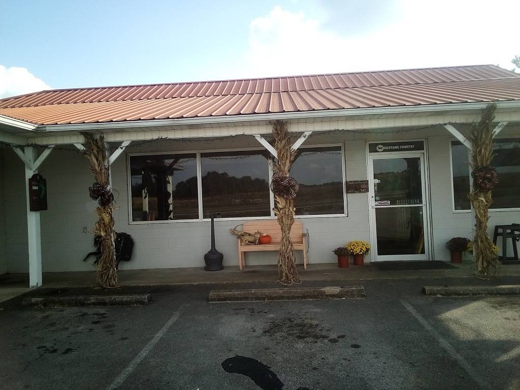 Mustang Country Cafe | restaurant | 412 E Main St, Loretto, TN 38469, USA | 9318535303 OR +1 931-853-5303