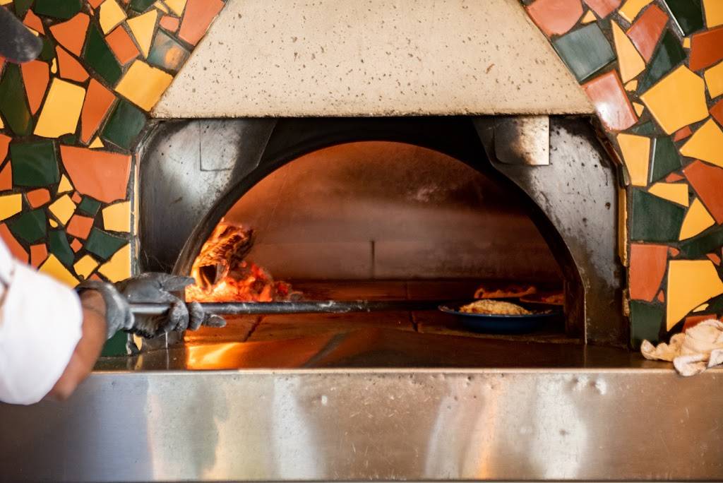 Il Vicino Wood Oven Pizza - Wichita College Hill | meal takeaway | 4817 E Douglas Ave, Wichita, KS 67218, USA | 3166127085 OR +1 316-612-7085