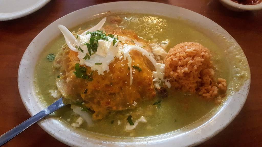 La Cucaracha Mexican Restaurante | restaurant | 36 Dale St S, St Paul, MN 55102, USA | 6512219682 OR +1 651-221-9682