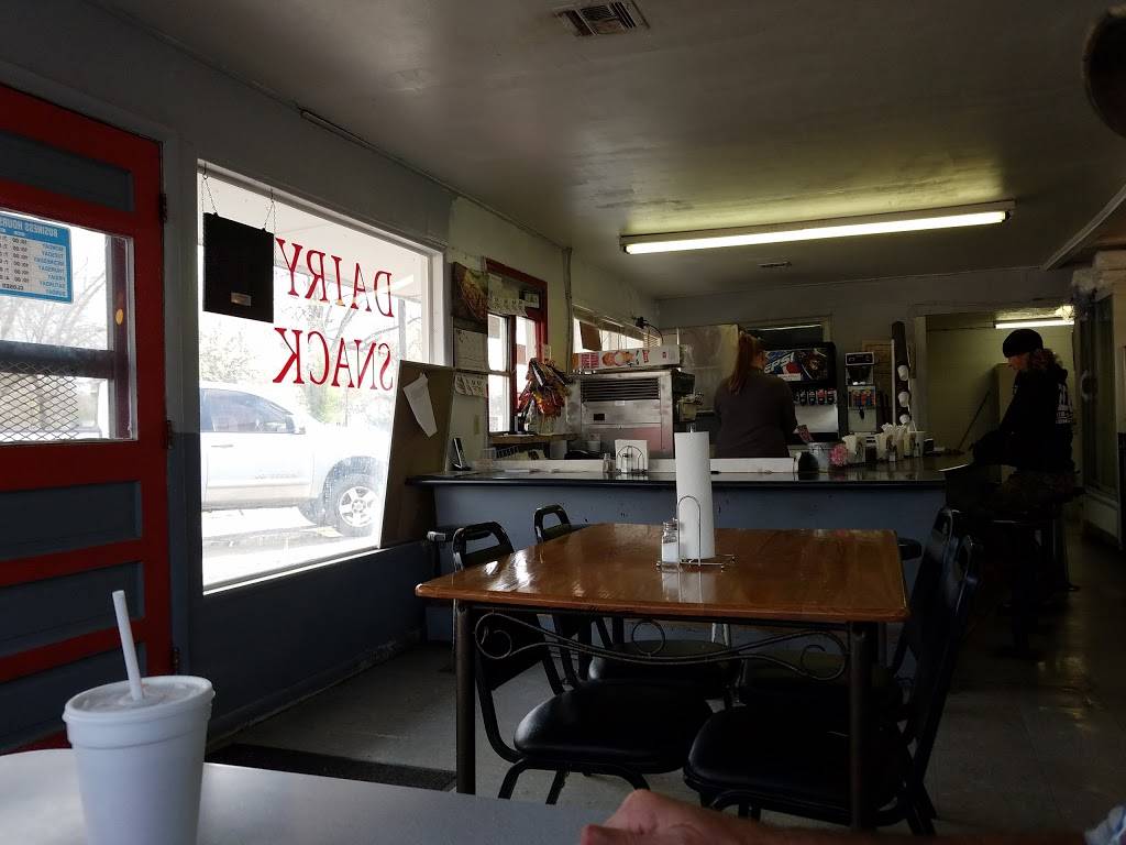 Dairy Snack | restaurant | 406 W Conner Ave, Fairland, OK 74343, USA | 9186765111 OR +1 918-676-5111