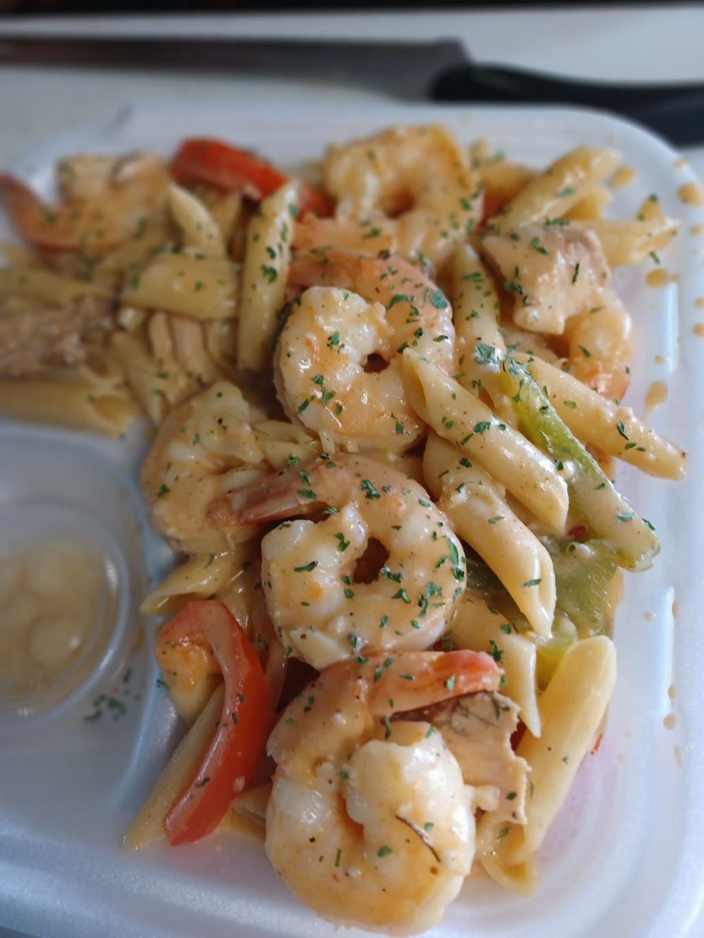 Jerkies Grill | restaurant | 1620 W State Rd 84, Fort Lauderdale, FL 33315, USA | 2157152052 OR +1 215-715-2052