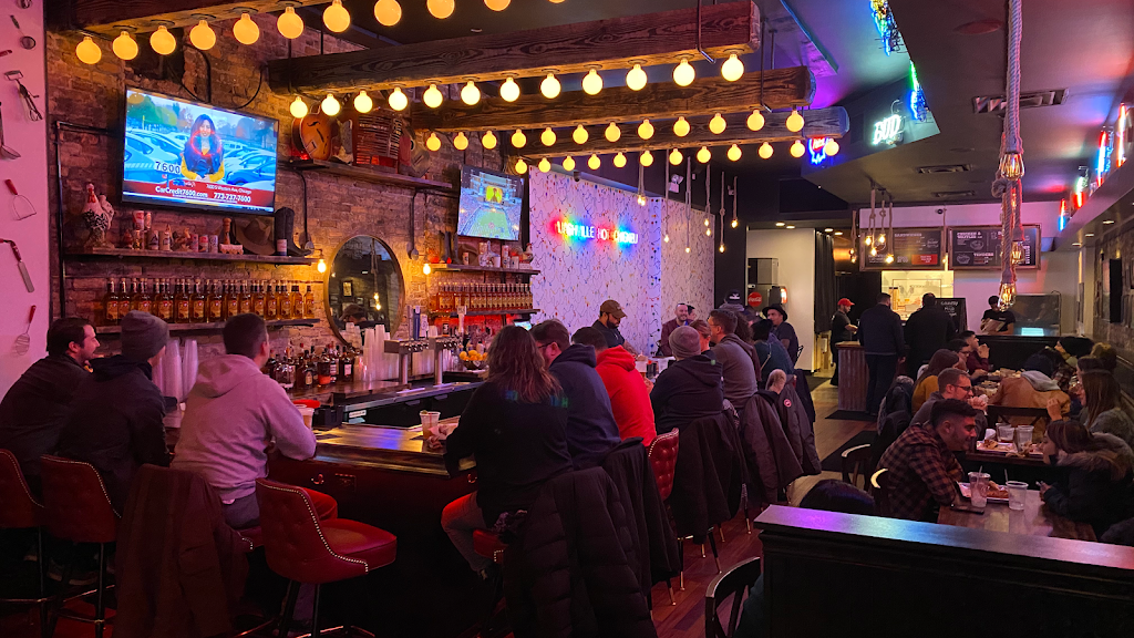 Fry the Coop | restaurant | 1529 W Chicago Ave, Chicago, IL 60642, USA | 3126006198 OR +1 312-600-6198