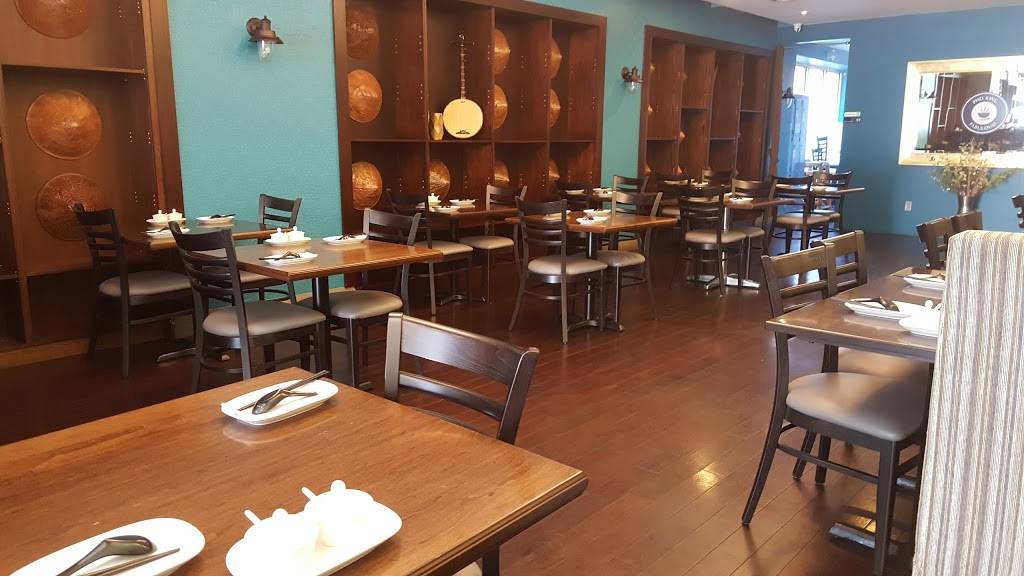 Pho King Fabulous! | restaurant | 2409 Yonge St, Toronto, ON M4P 2E7, Canada | 6473525288 OR +1 647-352-5288