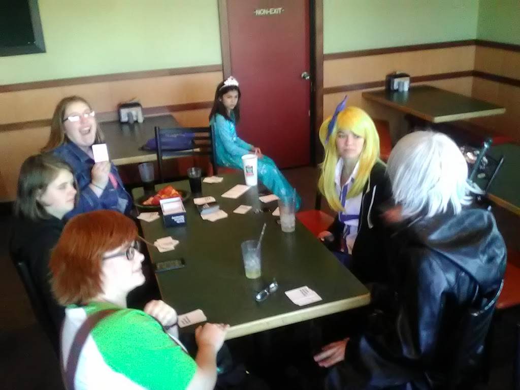 Round Table Pizza | meal delivery | 828 Gray Ave, Yuba City, CA 95991, USA | 5306713675 OR +1 530-671-3675