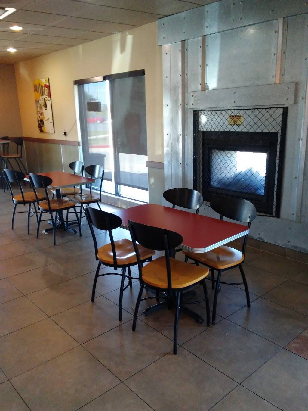 Jack in the Box | restaurant | 5509 Roosevelt Ave, San Antonio, TX 78214, USA | 2106272727 OR +1 210-627-2727