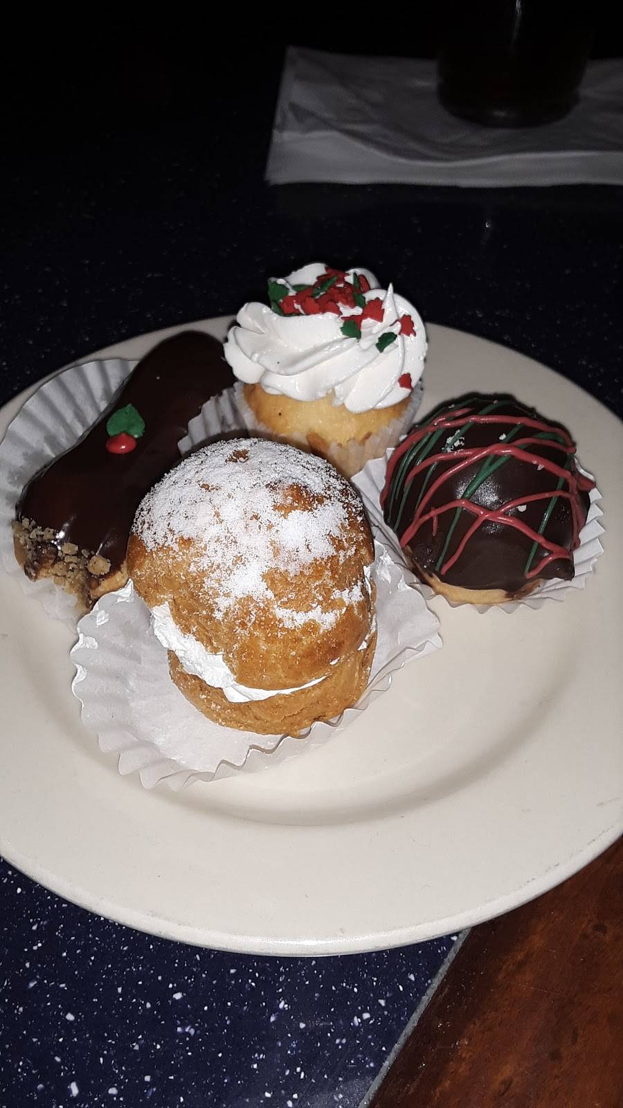 Bath City Bistro | meal takeaway | 75 Macomb Pl, Mt Clemens, MI 48043, USA | 5864690917 OR +1 586-469-0917