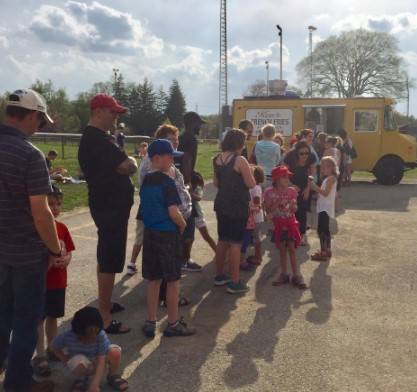 Kens French Fries of Stratford | restaurant | 1093 Ontario St #100, Stratford, ON N5A 6W6, Canada | 5195729658 OR +1 519-572-9658