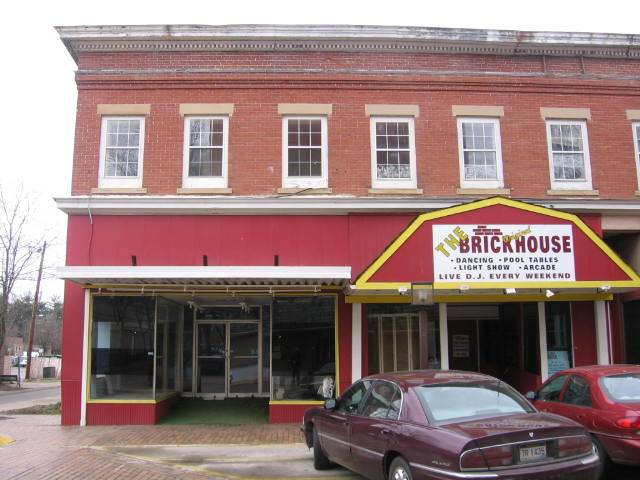 Corporate Office Tudors Biscuit World | restaurant | 209 1st Ave S, Nitro, WV 25143, USA | 3047223511 OR +1 304-722-3511