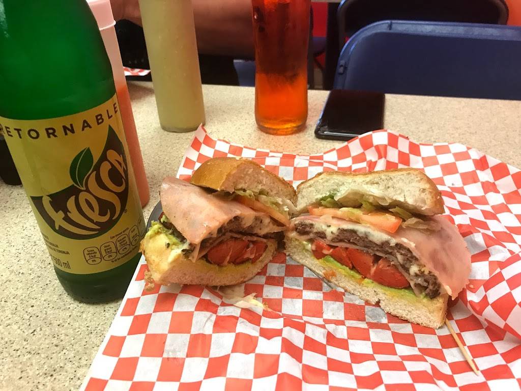 Alekas Burgers & Tacos | restaurant | 2518, 4122 Broadway Blvd, Garland, TX 75043, USA | 2149578804 OR +1 214-957-8804