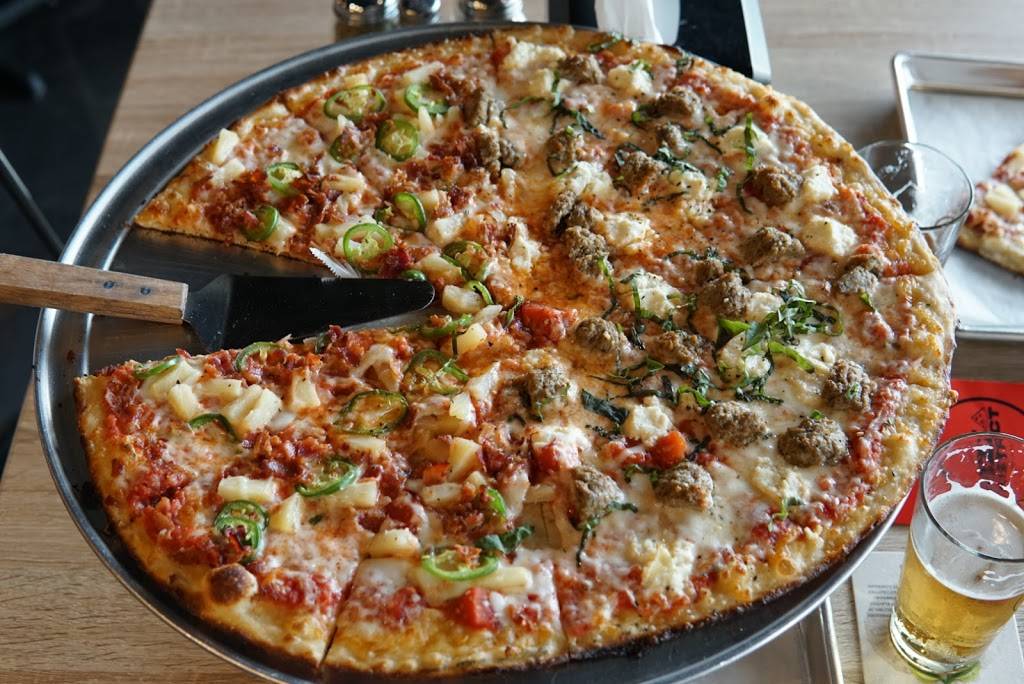 Pizza District | restaurant | 6919 SW 18th St #101, Boca Raton, FL 33433, USA | 5619614163 OR +1 561-961-4163