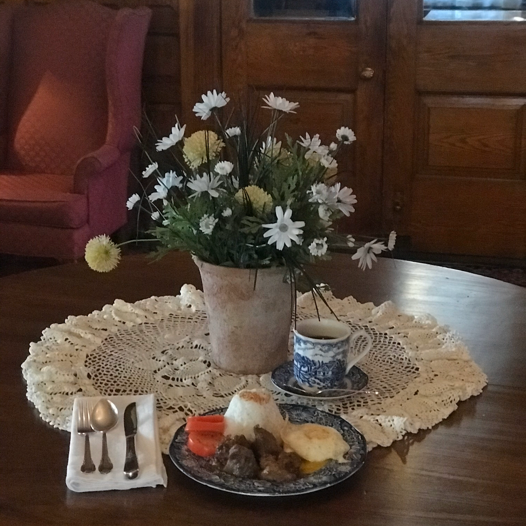 Kusina Philly, LLC | restaurant | 4612 Woodland Ave 1st Floor, Philadelphia, PA 19143, USA | 2152221095 OR +1 215-222-1095