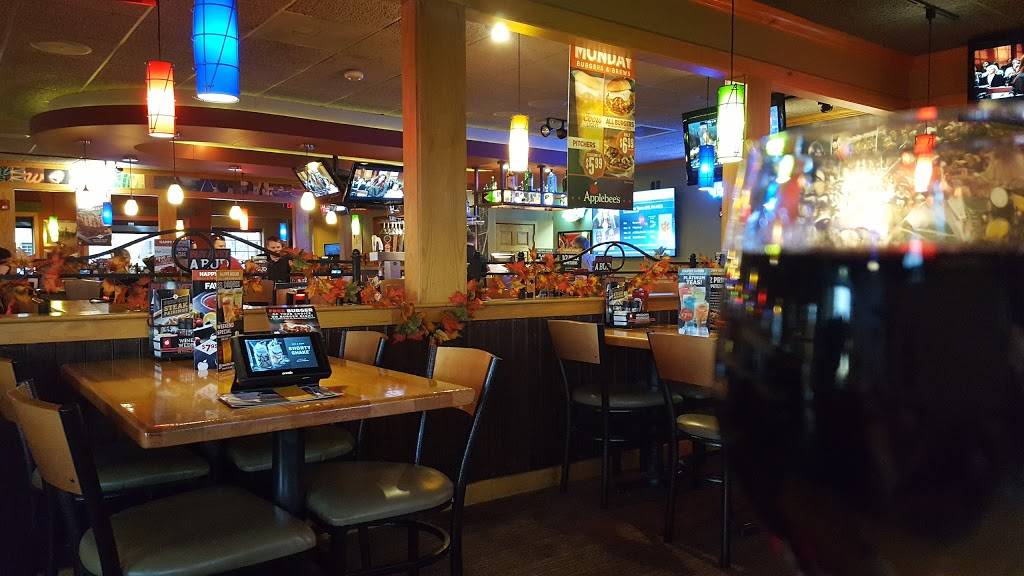 Applebees Grill + Bar | restaurant | 8380 E Point Douglas Rd S, Cottage Grove, MN 55016, USA | 6514585837 OR +1 651-458-5837