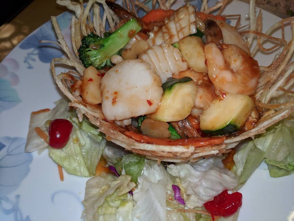 Silver Pond | restaurant | 6523 N Academy Blvd, Colorado Springs, CO 80918, USA | 7195949343 OR +1 719-594-9343